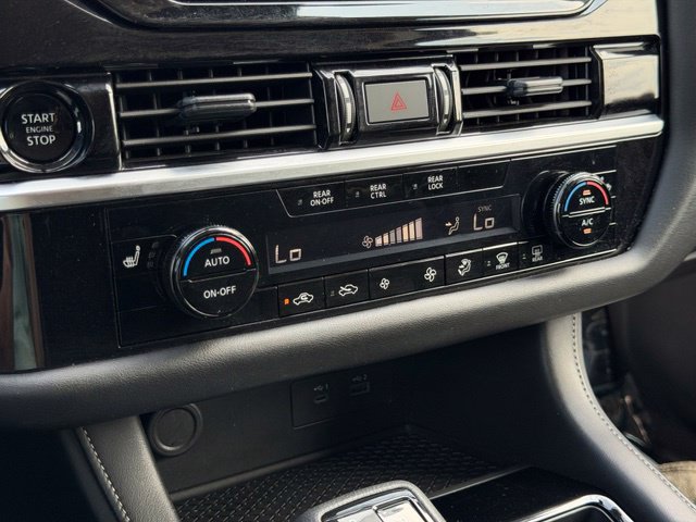 Used 2025 Nissan Pathfinder SUV