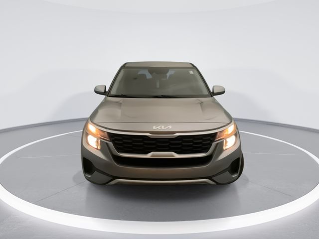 Used 2023 Gray Kia LX image 7