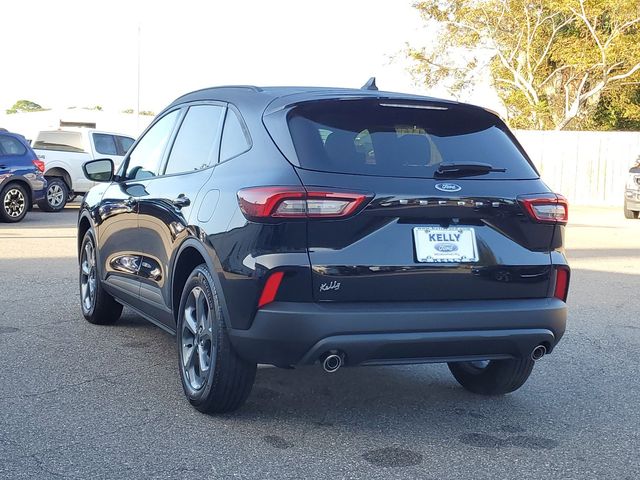 2025 Ford Escape ST-Line 9