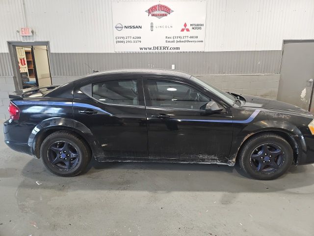 Black Clearcoat 2013 Dodge Avenger Sedan Front-Wheel Drive 4-Speed Automatic