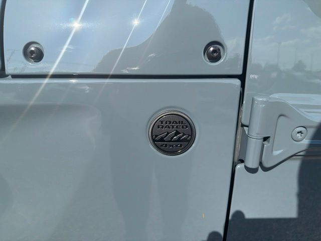 2026 Jeep Gladiator Sahara 4x4