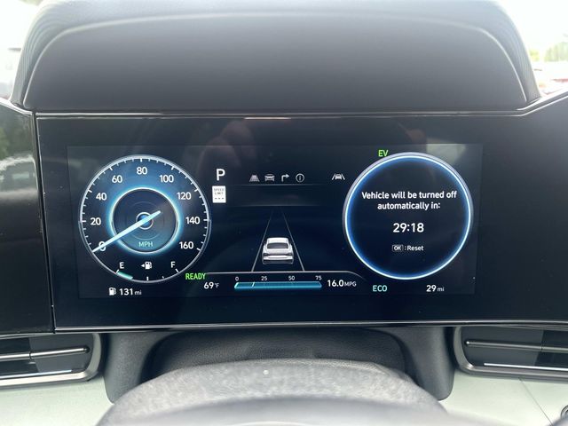 2025 Hyundai Elantra Hybrid - Image 18