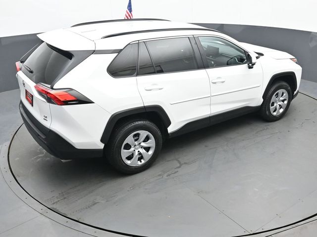 2021 Toyota RAV4 LE 38