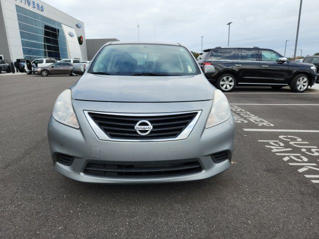 2014 Nissan Versa 1.6 SV 2