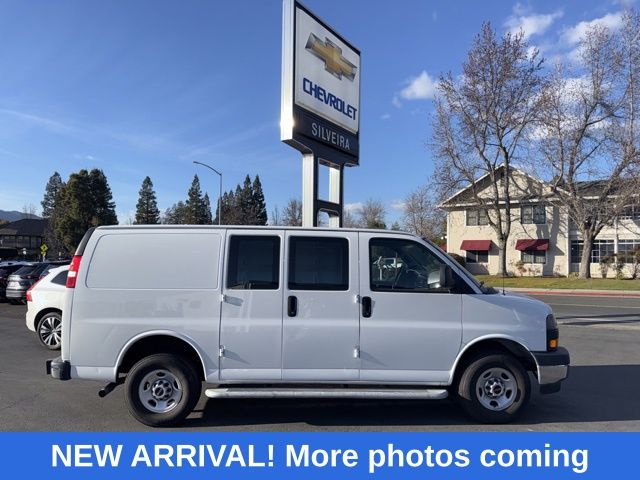 2024 GMC Savana Cargo 2500 RWD