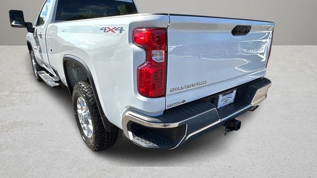 Used 2024 White Chevrolet LT image 35
