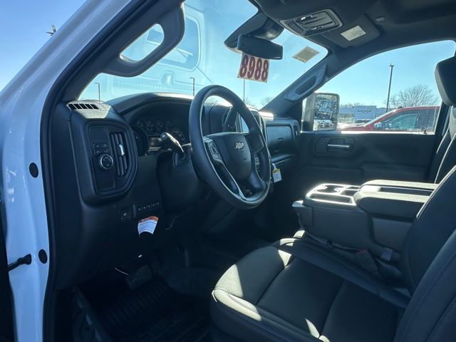 2025 Chevrolet Silverado 2500HD Work Truck photo