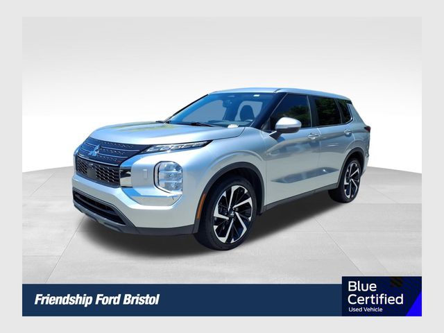 Silver 2022 Mitsubishi Outlander ES S-AWC SUV / Crossover All-Wheel Drive Continuously Variable Transmission