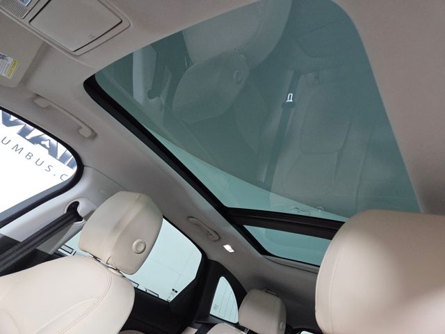 2018 Jaguar F-PACE Premium photo 26