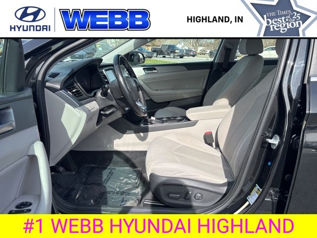 Used 2019 Black Hyundai SEL image 20