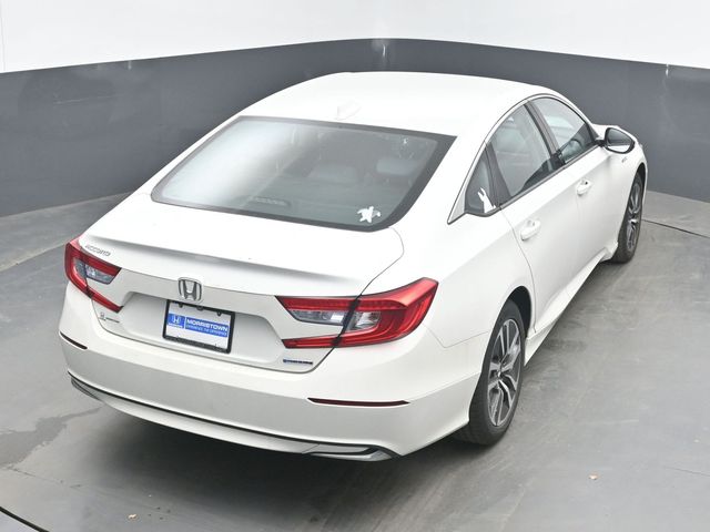 Used 2018 White Honda Base image 25