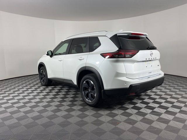 2024 Nissan Rogue SV 8