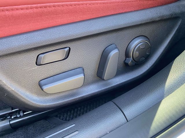 2025 Alta White Genesis G70 3.3T Sport Advanced RWD Sedan