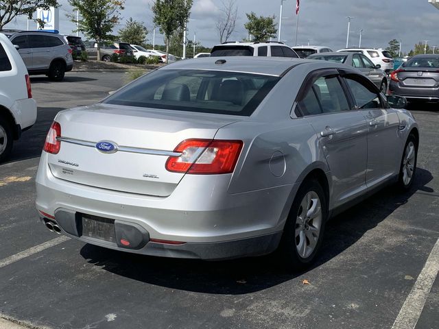 2012 Ford Taurus SEL 10