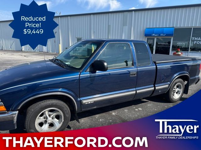 2002 Chevrolet S-10 LS Extended Cab RWD