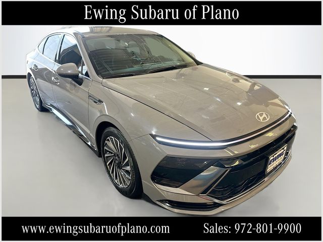 Silver Mist Clearcoat 2024 Chrysler Pacifica Hybrid Minivan Front-Wheel Drive Continuously Variable Transmission