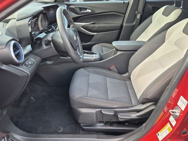 Used 2024 Chevrolet Trax SUV