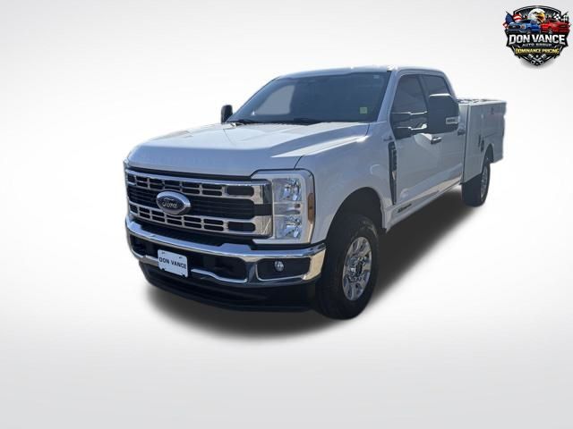 Oxford White 2024 Ford F-250 Super Duty XLT SuperCab 4WD Pickup Truck Four-Wheel Drive Automatic