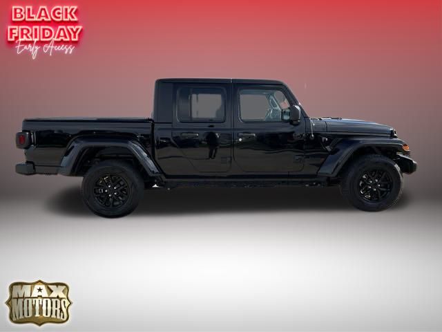 2022 Jeep Gladiator Altitude 10