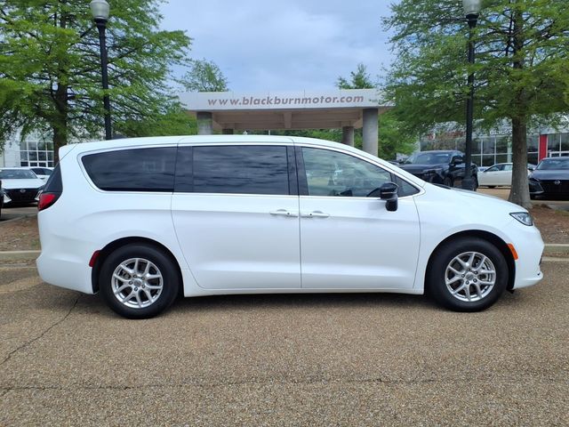 2024 Chrysler Pacifica Touring L FWD