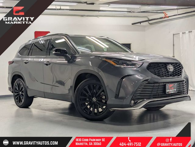 Gray 2025 Toyota Highlander XSE AWD SUV / Crossover All-Wheel Drive 8-Speed Automatic