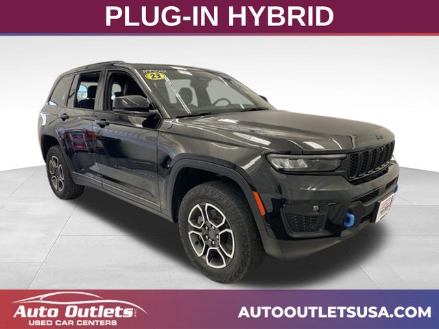 Diamond Black Crystal Pearlcoat 2023 Jeep Grand Cherokee 4xe SUV / Crossover Four-Wheel Drive 8-Speed Automatic