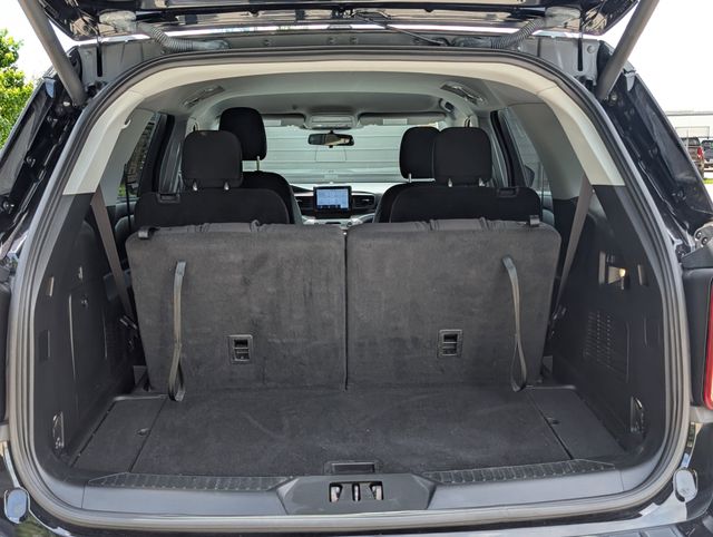 2022 Ford Explorer XLT Black at Community Kia