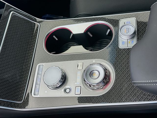 Thumbnail: 2026 Genesis GV80 - 15