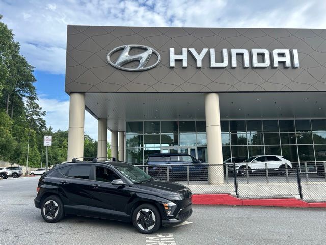  2024 Hyundai Kona Electric SEL FWD   