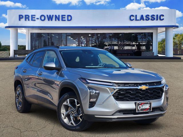 2025 Chevrolet Trax LT Gray at Toyota of Victoria