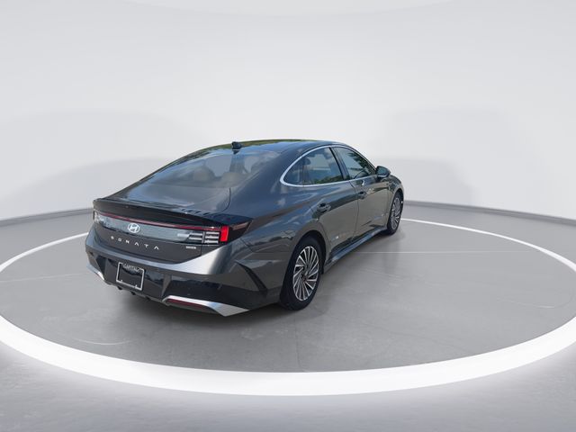 Used 2025 Gray Hyundai Limited image 8