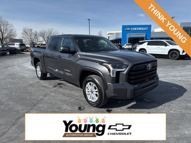 2025 Toyota Tundra SR5 CrewMax Cab 4WD