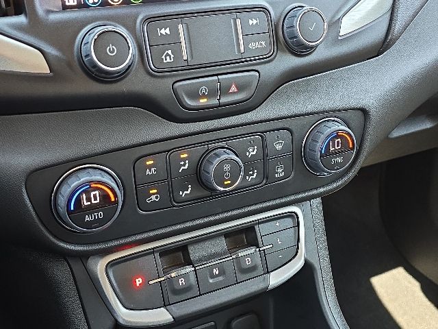 2024 GMC Terrain SLT:L44130A