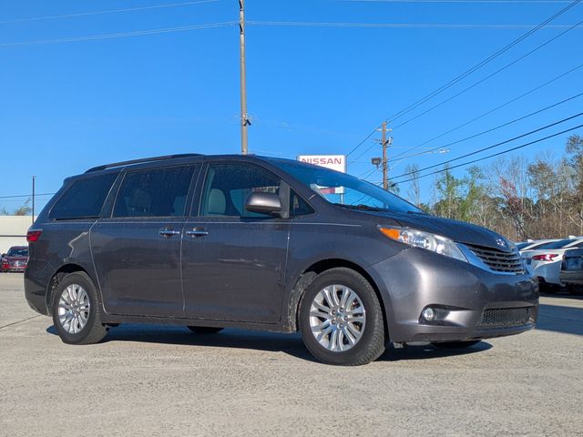 2016 Toyota Sienna