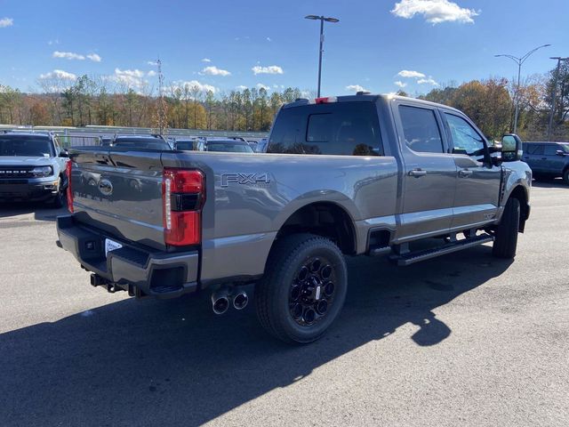 2024 Ford F-350SD Lariat 3