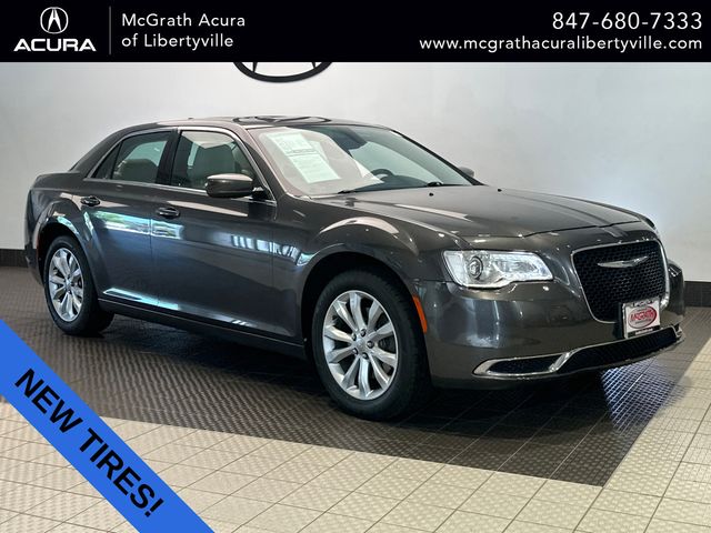 2017 Chrysler 300 Limited AWD