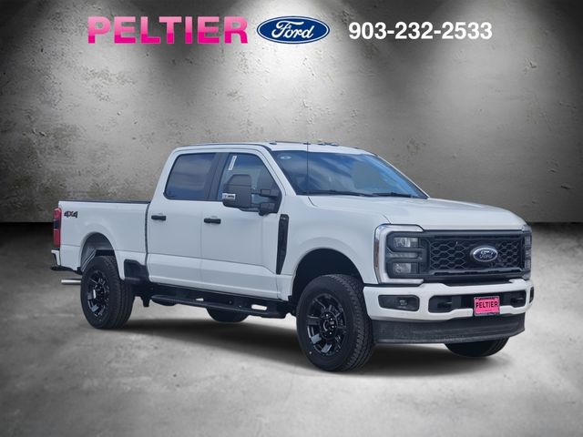 2025 Ford F-350 Super Duty XL Crew Cab 4WD