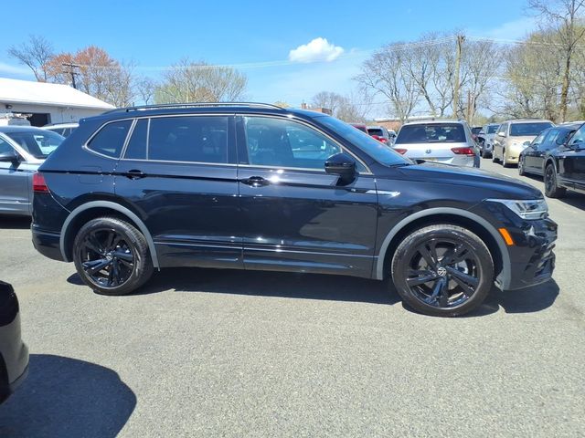 2023 Volkswagen Tiguan - Image 9