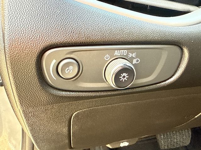 Used 2023 Gray Chevrolet LT image 21