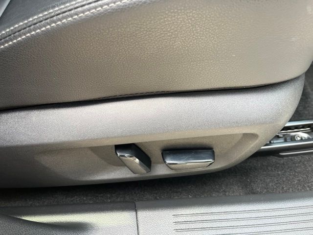 Used 2025 Nissan Rogue SUV