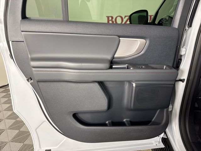 2025 Space Silver Metallic Ford Expedition Max 4X4 SUV
