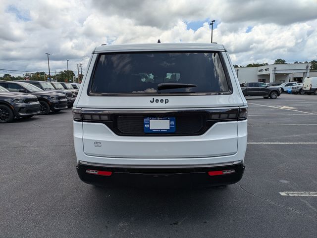 2026 Jeep Grand Wagoneer 4x2
