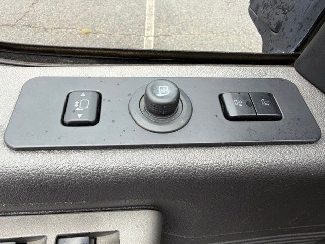 Used 2012 White Ford Lariat image 14