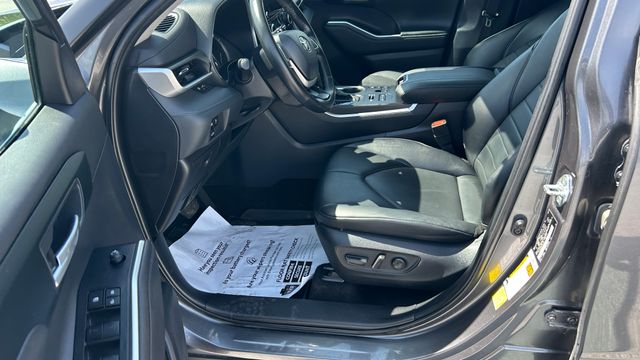 Used 2023 Toyota Highlander SUV