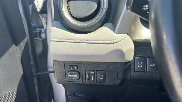 Used 2018 Toyota RAV4 SUV