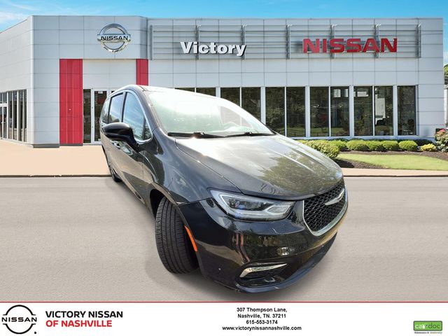 Brilliant Black Crystal Pearlcoat 2022 Chrysler Pacifica Hybrid Touring L FWD Minivan Front-Wheel Drive Continuously Variable Transmission