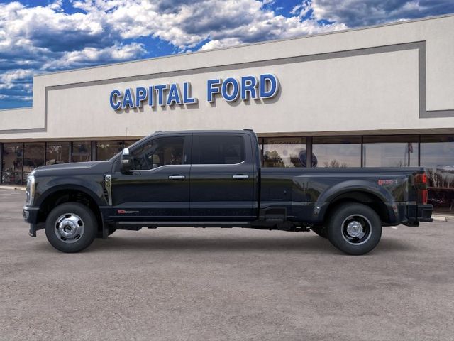 New 2026 Black Ford Platinum image 3