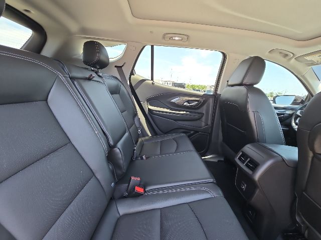 2024 GMC Terrain SLT:L44130A