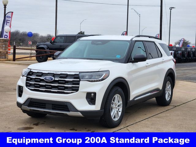 2025 Ford Explorer Active photo