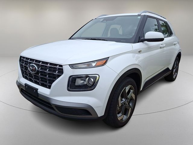Used 2025 Hyundai Venue SUV